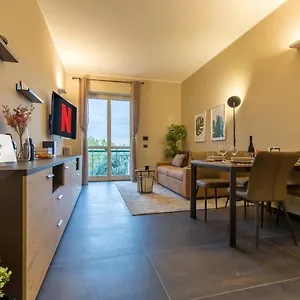 Appartamento Modern & Bright 2 Bedroom Flat 50m From M4 Stop, Milano